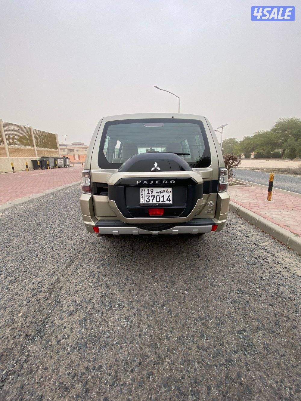 للبيع باجيرو ٢٠٢٢ شرط الفحص صبغ الوكالة بالكامل عدا قطعيتن ماشي ٦٩ الف2