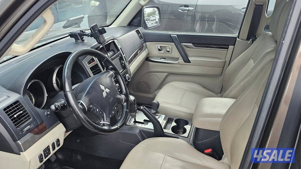 باجيرو 6 سليندر 2019 بحالة جيدة جدا5