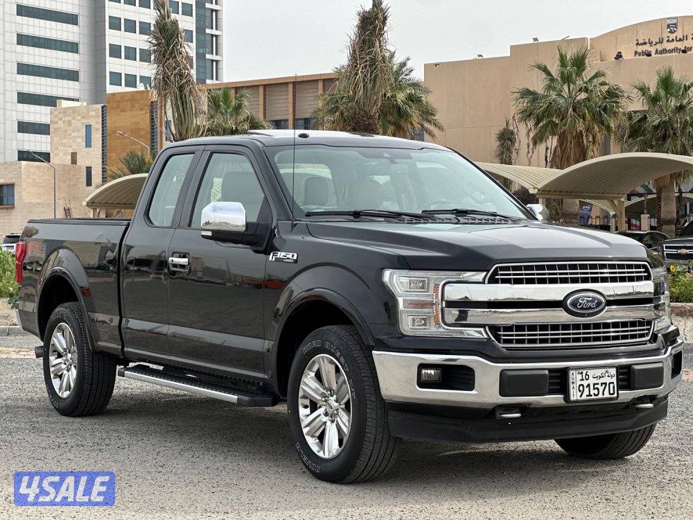 للبيع وانيت فورد لاريات ماشي ١١٥ الف كيلو1