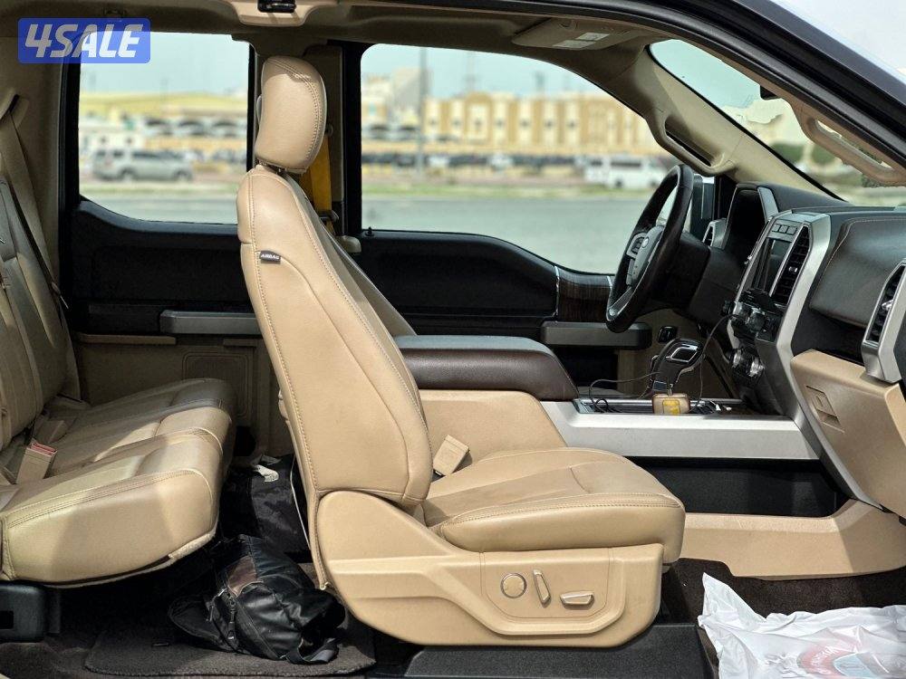 للبيع وانيت فورد لاريات ماشي ١١٥ الف كيلو4