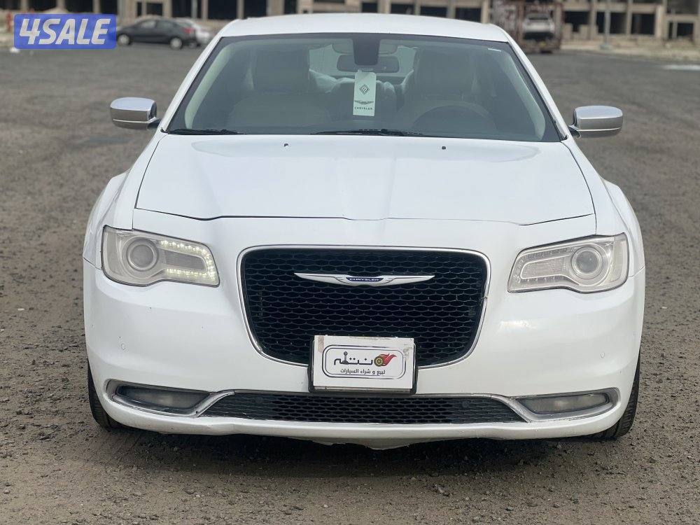 للبيع كرايزلر موديل 20192