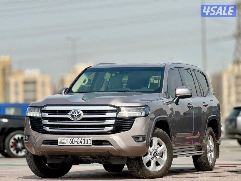 لاندكروزر 2022 تون تيربو صبغ الوكاله2