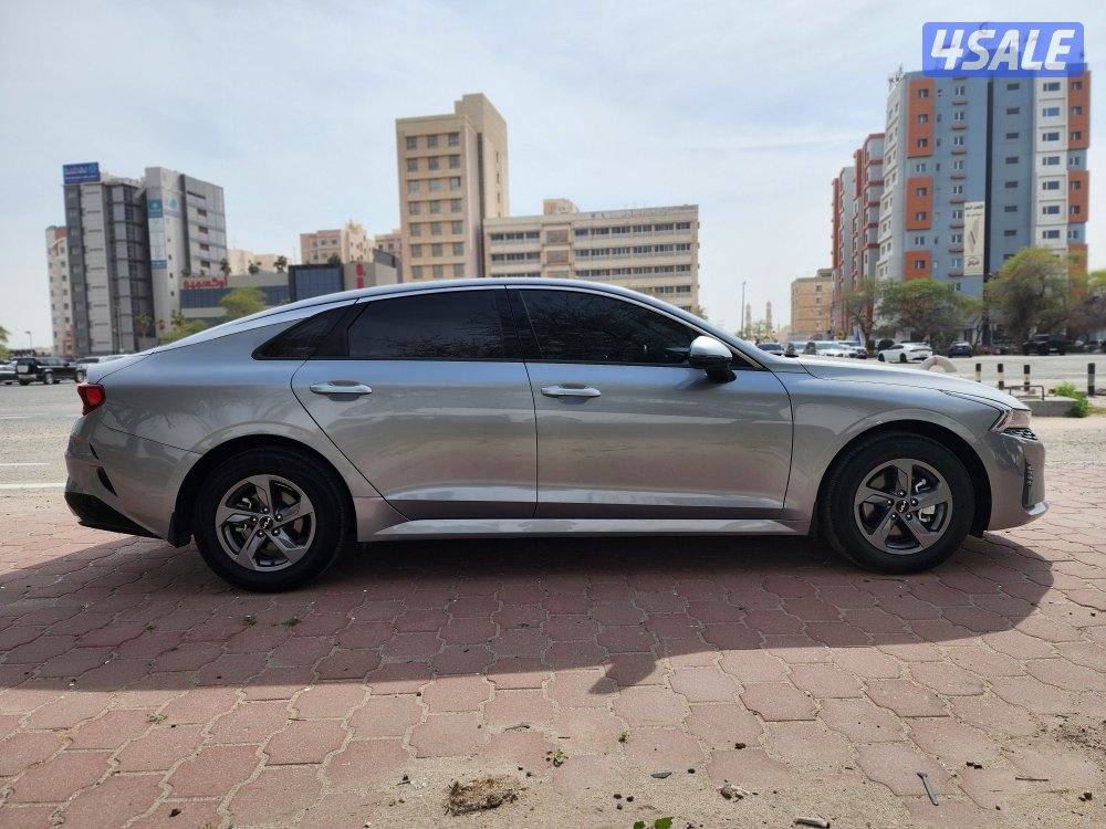 للبيع كيا K5 موديل 2023 عداد 129 ألف سرفس منتظم شرط الفحص3