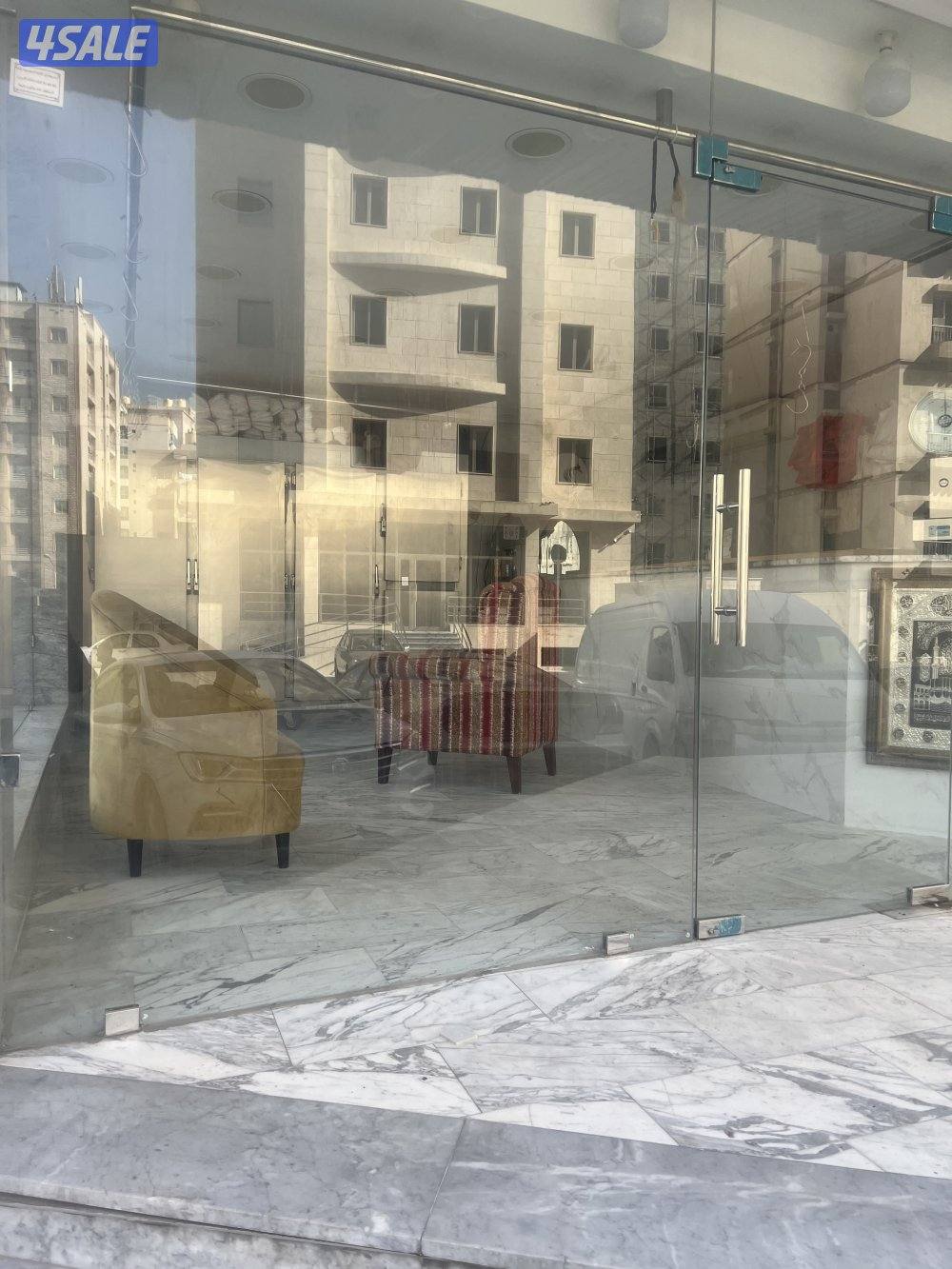 محل. للإيجار بالفروانيه قطعه ٦3