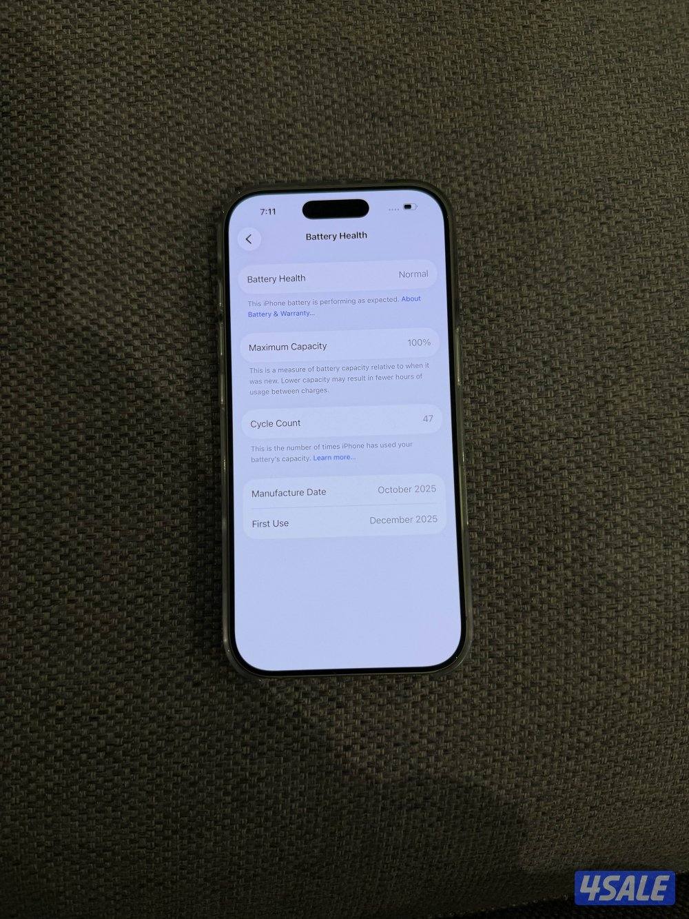 ايفون ١٧ نظيف مشحون ٤٧ مره1