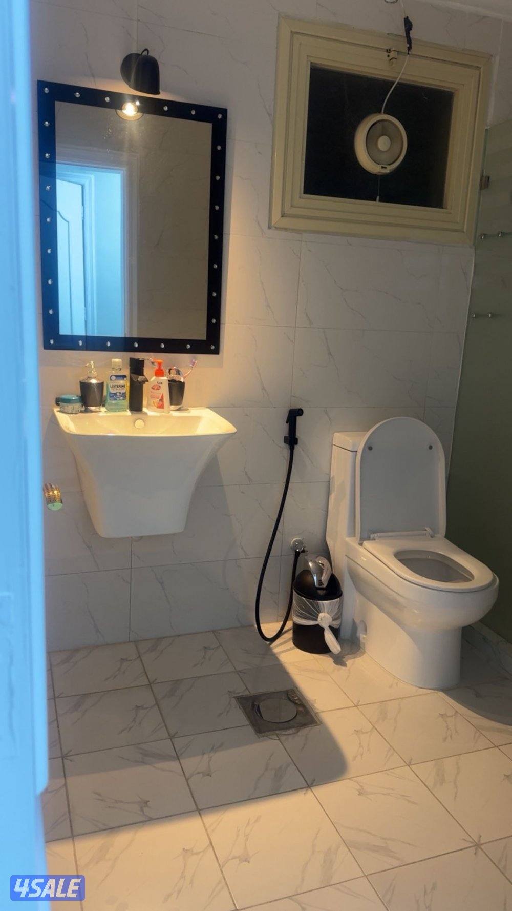 خلو شقة برايڤت وشي مرتب وجديد بالفنطاس اخر دور واطلالة بحريه كامله2