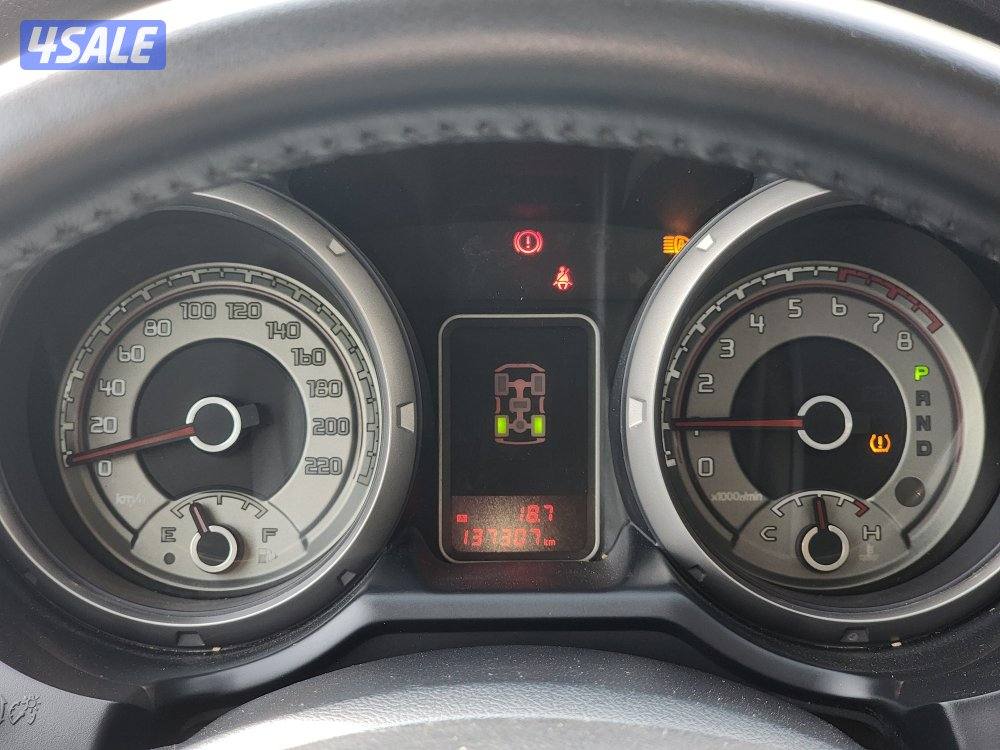 للبيع باجيرو موديل 2022 فتحة و ثلاجة عداد 137 ألف سرفس منتظم شرط الفحص10