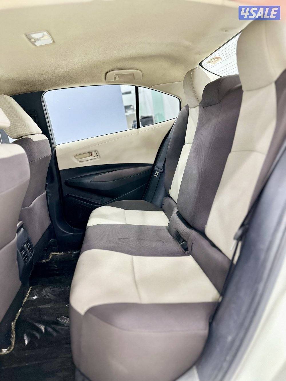 كورولا XLi موديل 2020 ماشي 88 الف صبغ الوكاله9