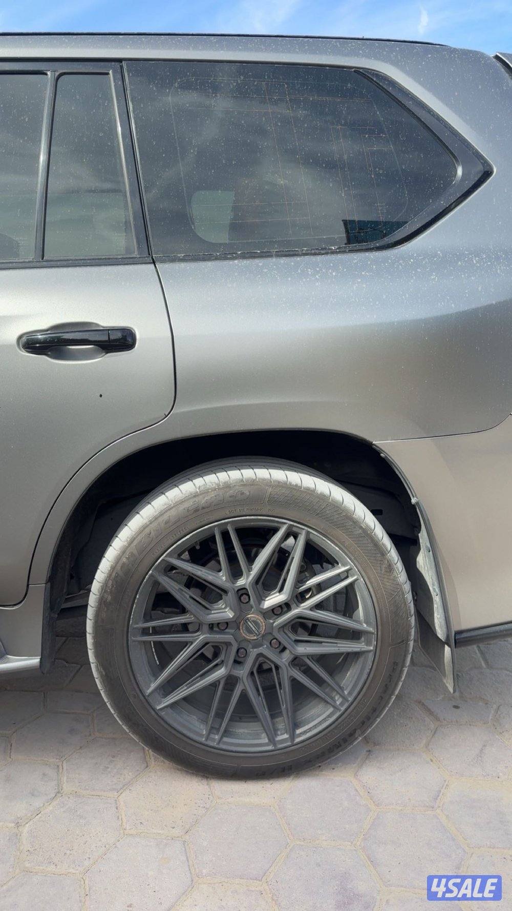 رنقات فوسن اصلي حجم 22 قيمتهم جدد فوق ال 2000. دينار3