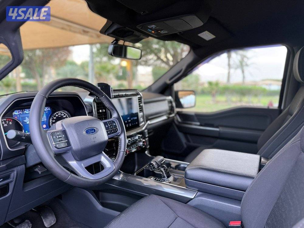 للبيع : وانيت فورد F150 دبل قير موديل : 2023 عداد : 75 الف6