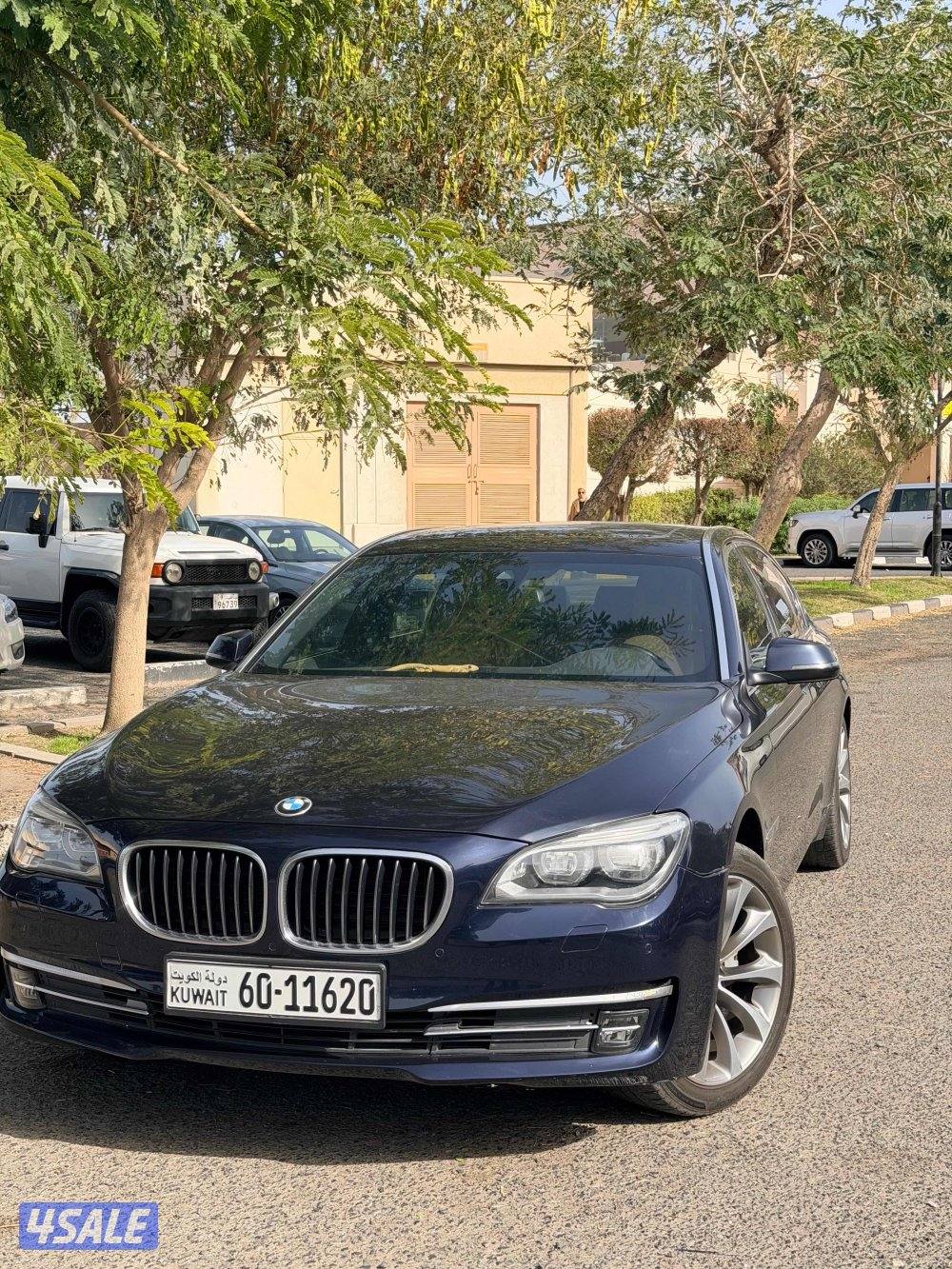 BMW 730li0