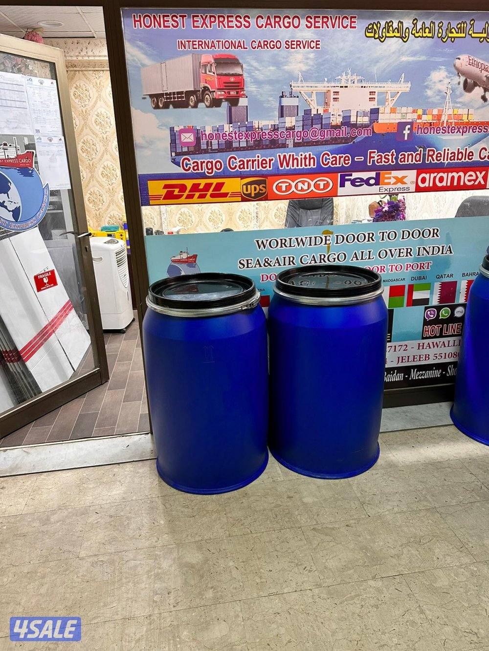 Delivery of box and drum0