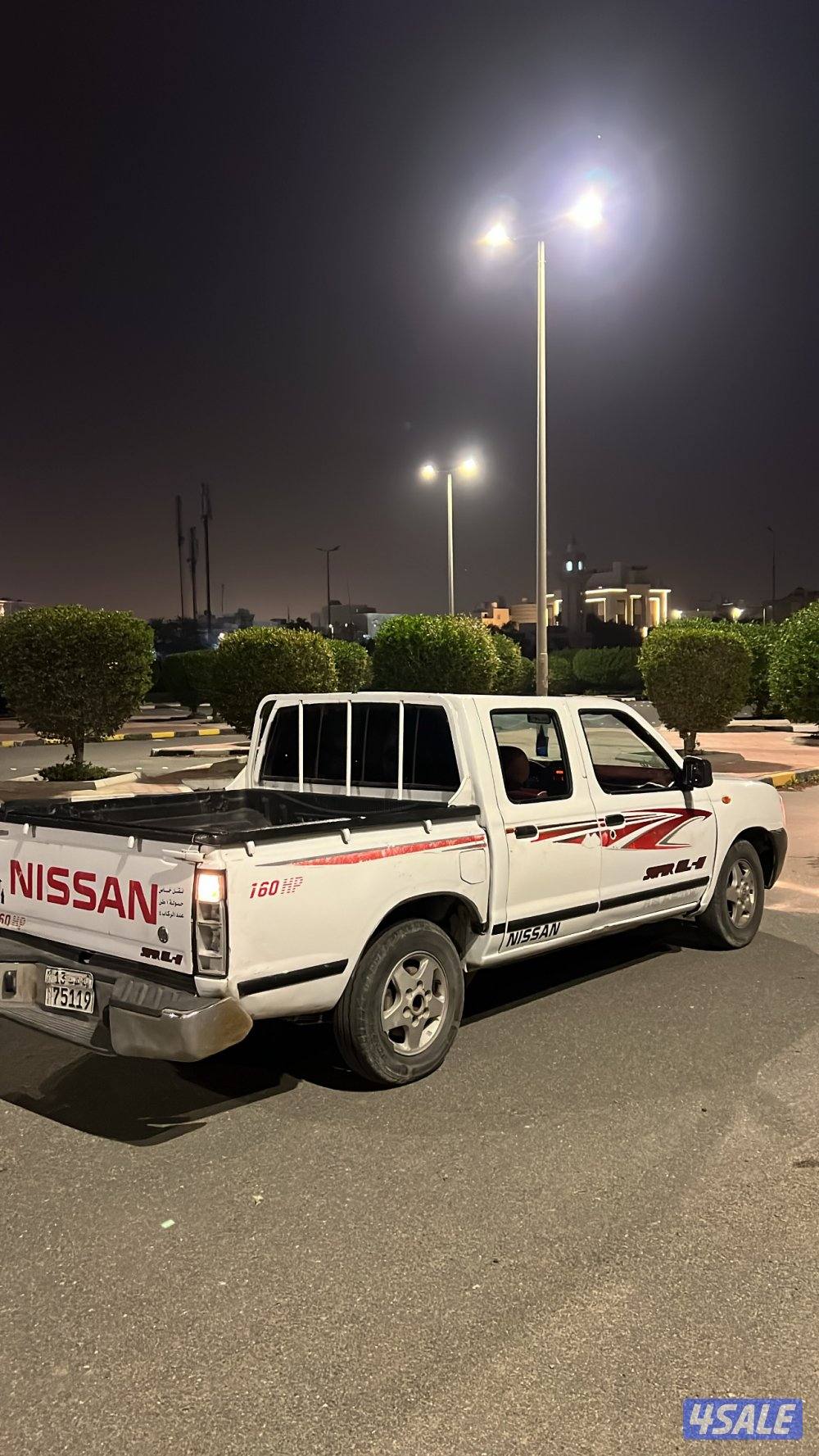 للبيع عربانة 2015 ممشى 270 باقي التفاصيل عند الاتصال4