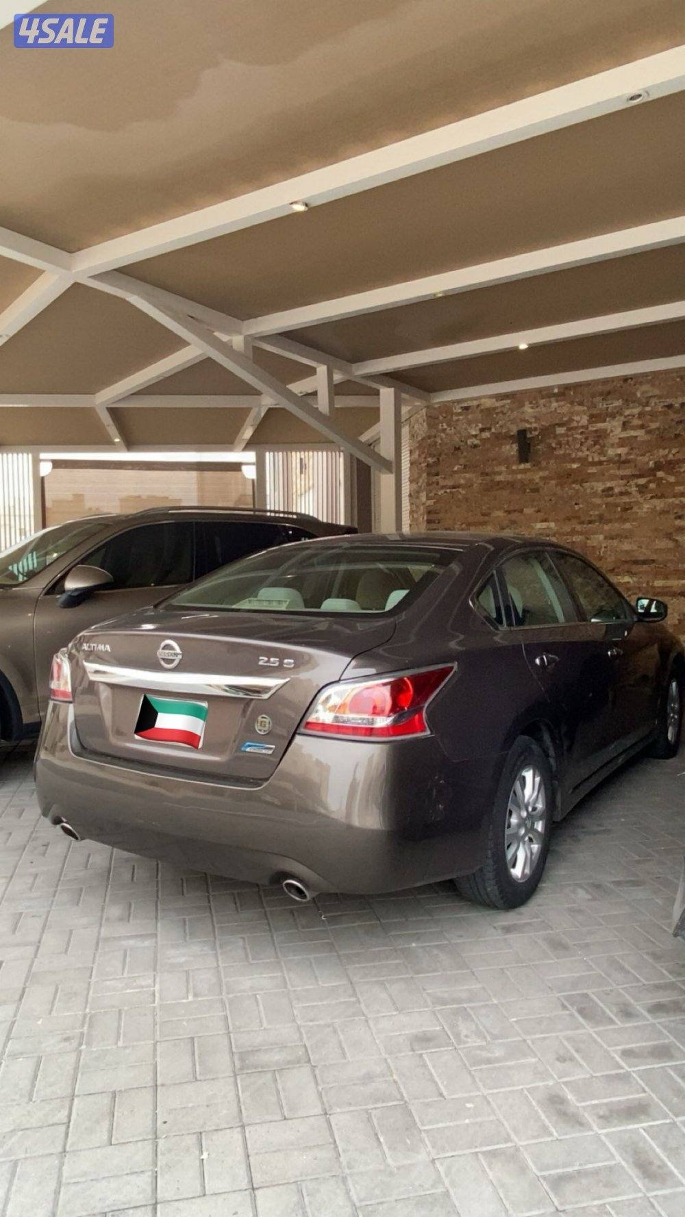 للبيع نيسان التيما 2015 بحالة ممتازة وكالة0