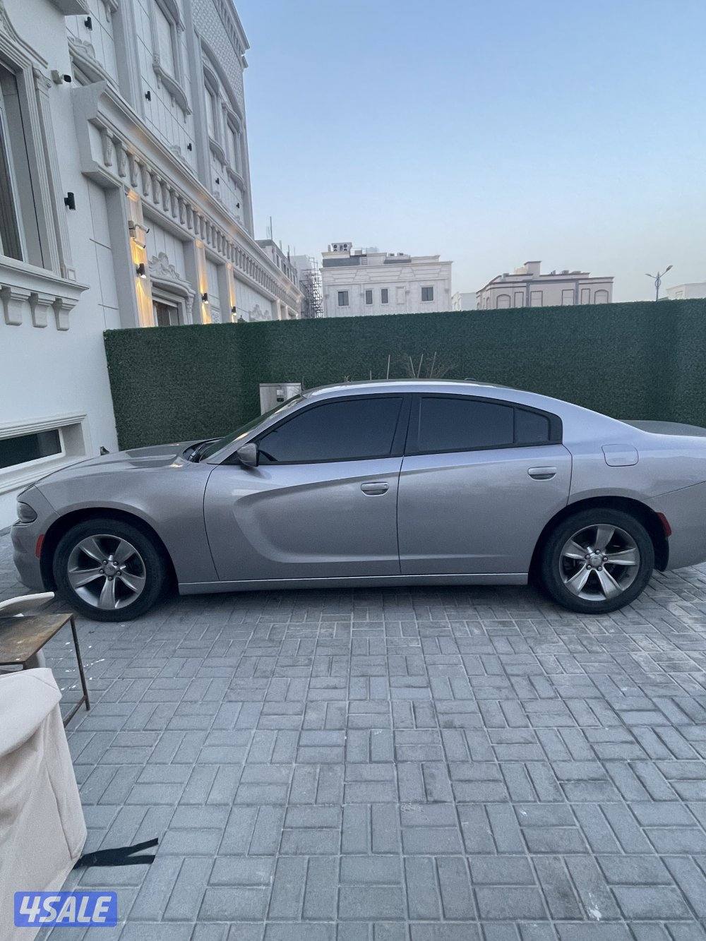 للبيع دودج اشارجرر 2018 ماشي 200 الف صبغ وكالة ماعدي قطعه وارد الوكيل1