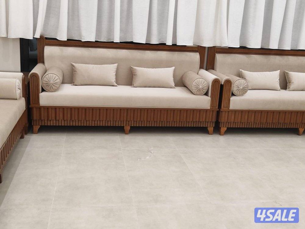 الضجيج مجمع  غالرليا بوابة ٢او٥محل قصر روفان6