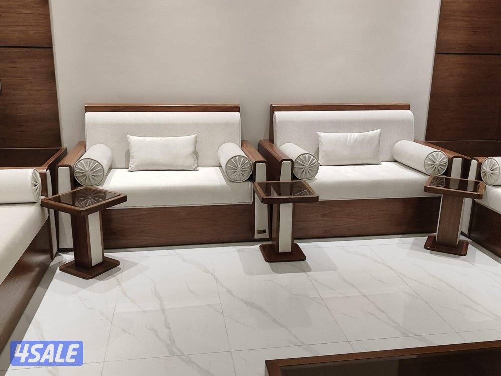 الضجيج مجمع  غالرليا بوابة ٢او٥محل قصر روفان9