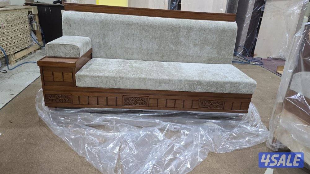 الضجيج مجمع  غالرليا بوابة ٢او٥محل قصر روفان12