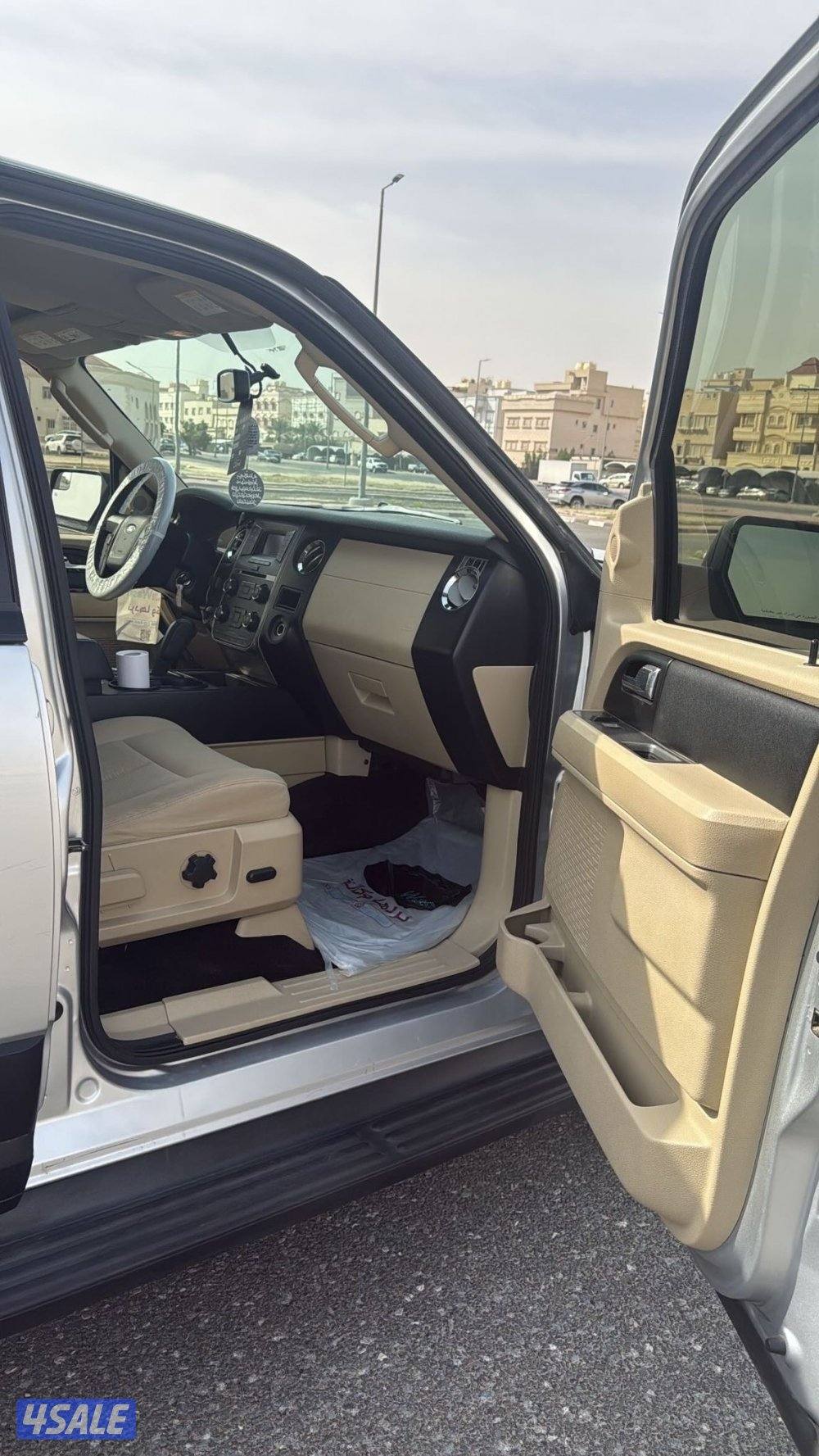 للبيع اكسبديشن موديل 2015  ( المالك الاول )5