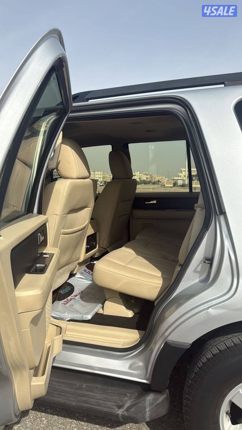 للبيع اكسبديشن موديل 2015  ( المالك الاول )7
