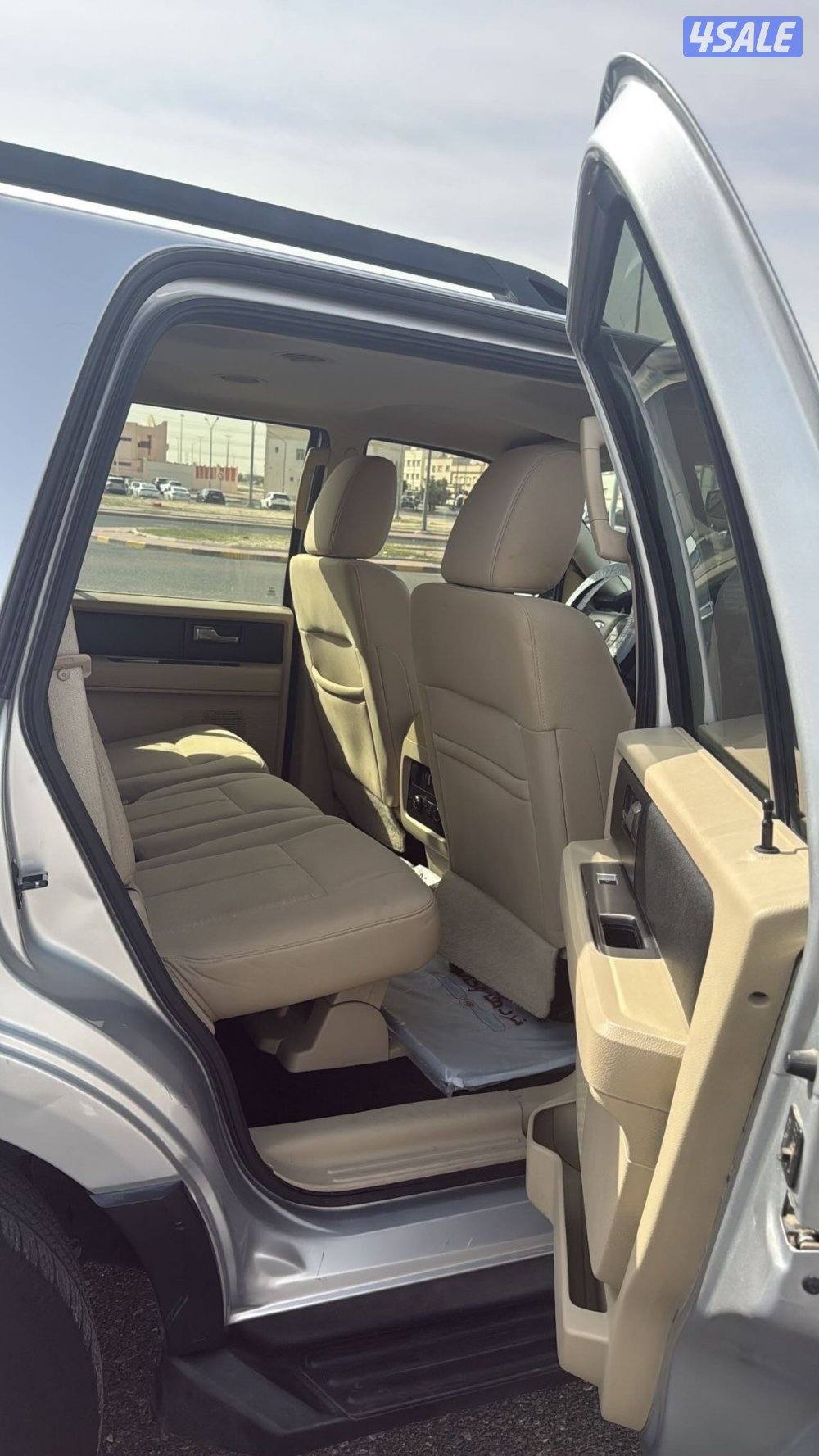 للبيع اكسبديشن موديل 2015  ( المالك الاول )8