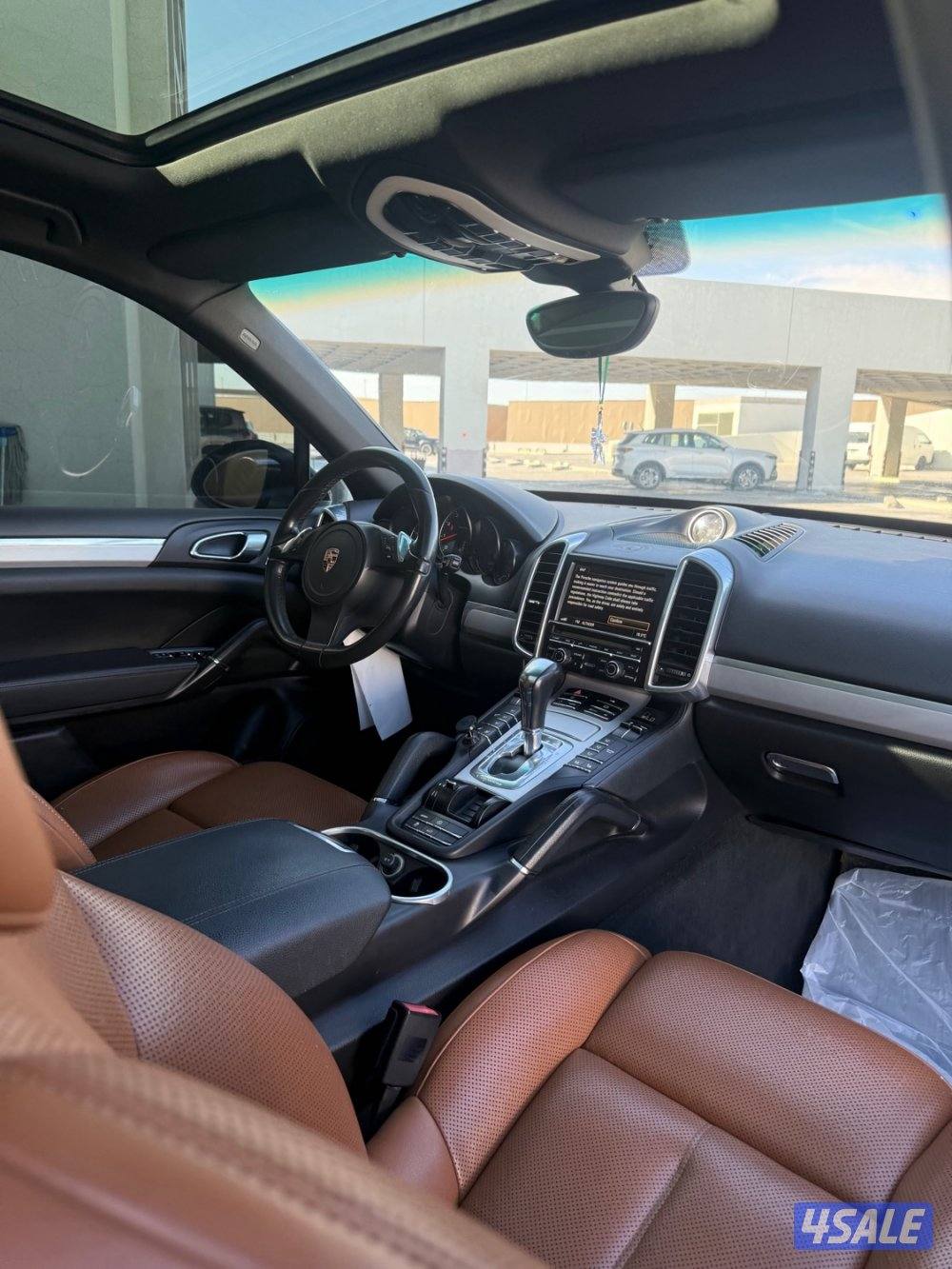 مواصفات خاصة V60