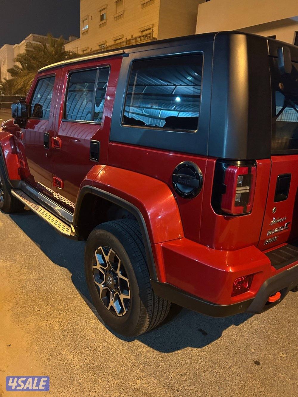 للبيع جيب بايك احمر 20234