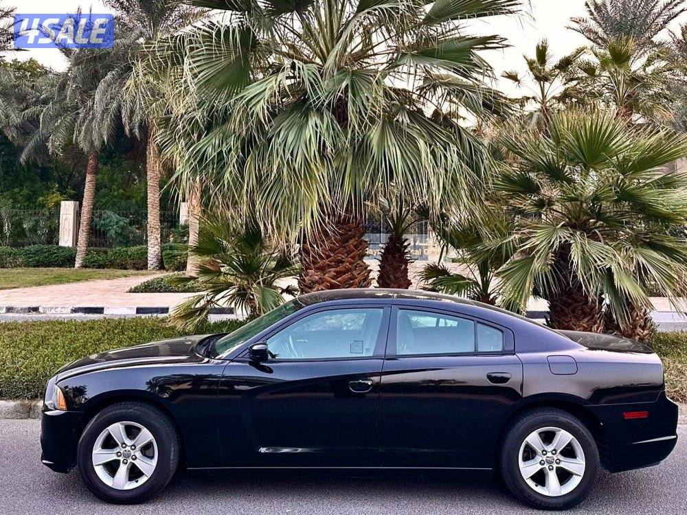 شارجر 2014 ماشي 175 بيمه سنه4