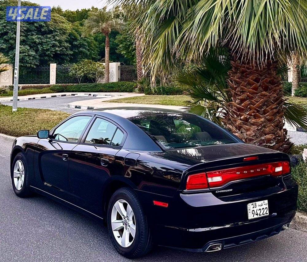 شارجر 2014 ماشي 175 بيمه سنه5