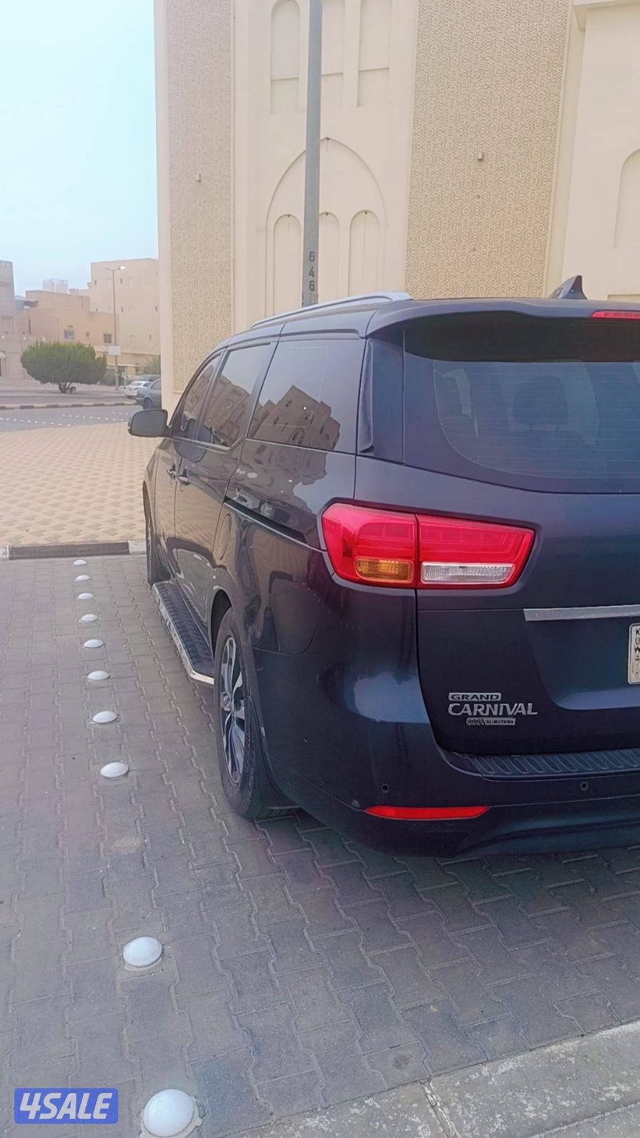 للبيع كرنفال موديل 20186