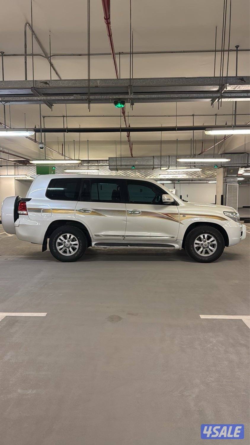 لاندكروزر للبيع Gxr 2010 سبير علاق3