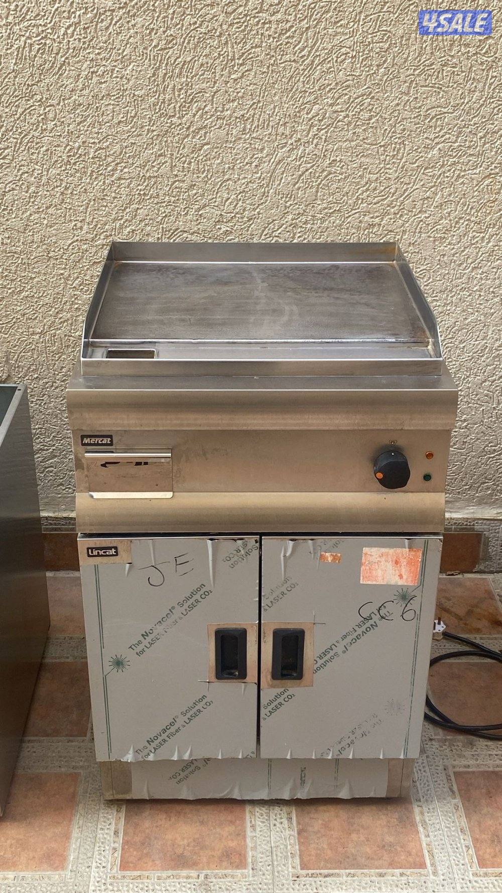 للبيع معدات مطعم وكافية2