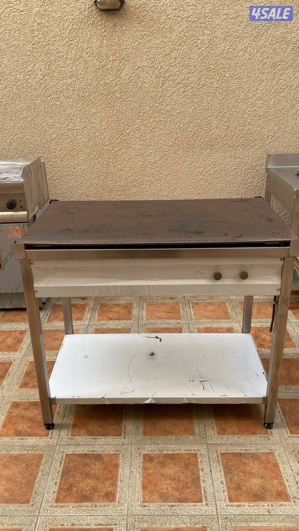 للبيع معدات مطعم وكافية11