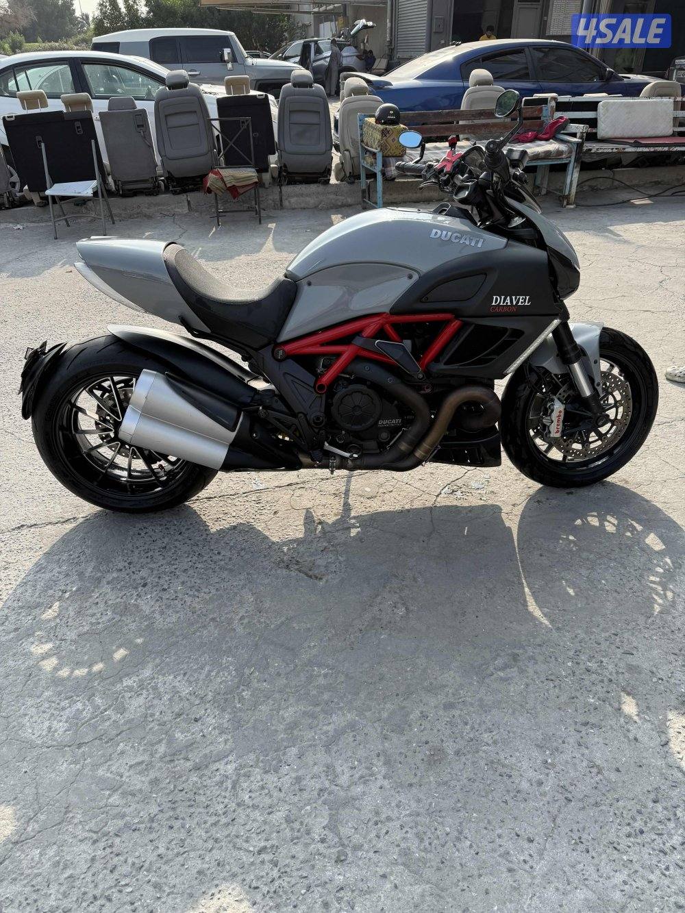 للبيع دراجه دوكاتي ديافل ٢٠١٢ نظيف مايبي شي ما ٥٨٠٠ تم عمل سيرفس3