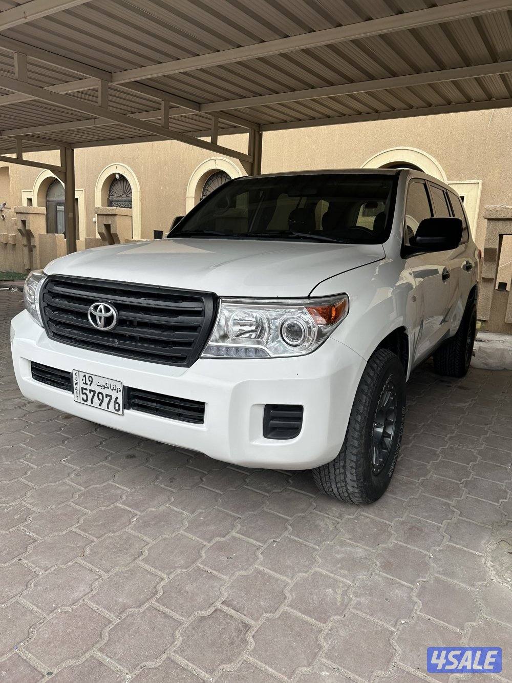 للبيع لاند كروزر وارد قطر قير عادي1