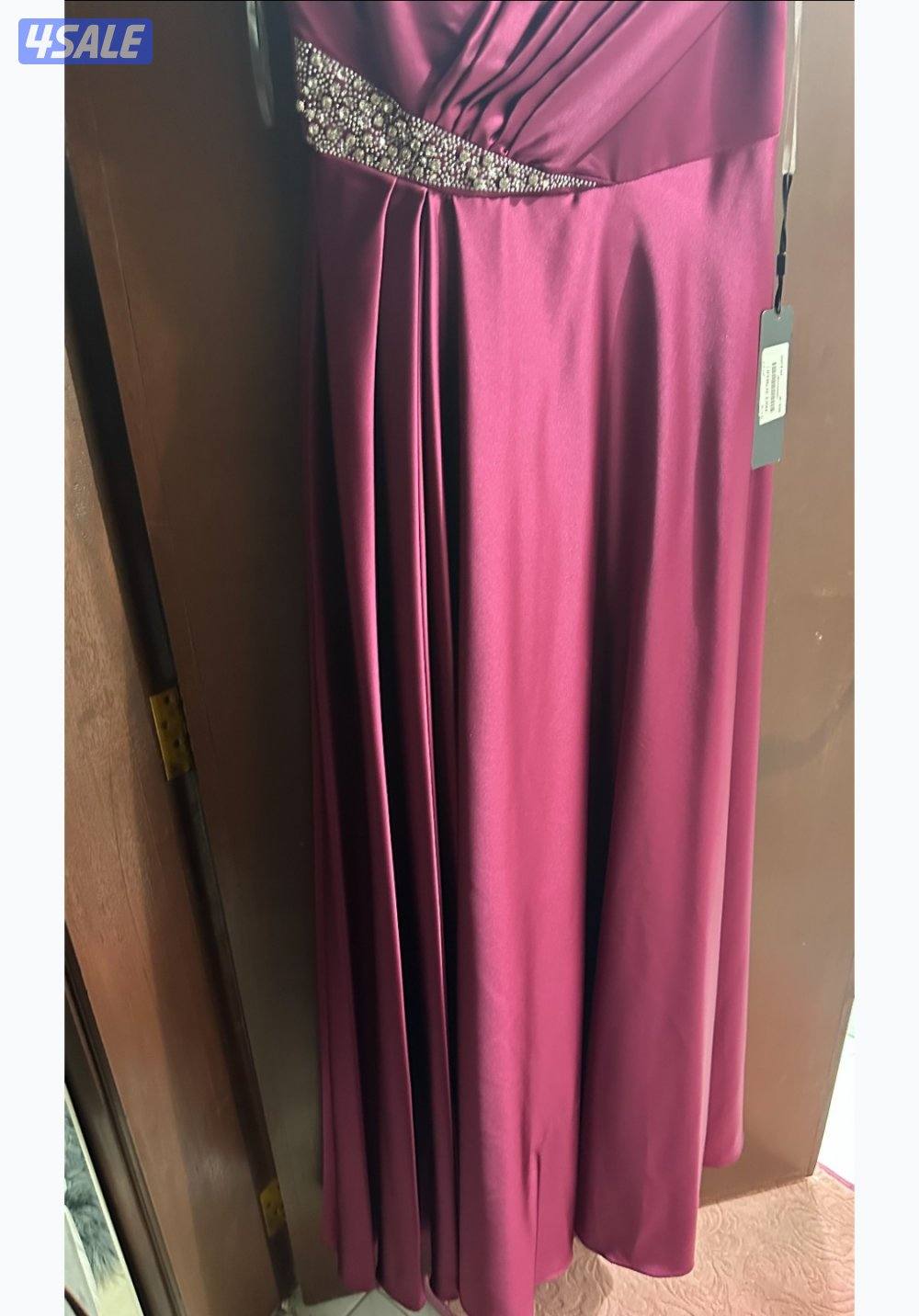 فستان سهرة جديد  بلون فخم وأنيق2