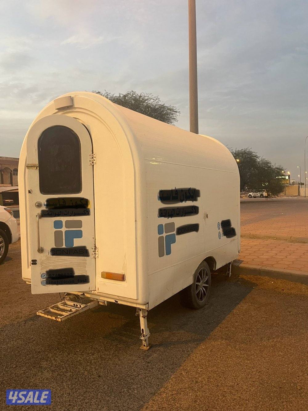 للبيع فود تراك قلص مجهز تمديدات كهرباء1