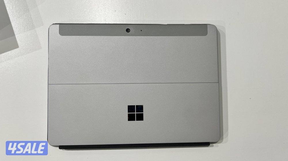 2020 Microsoft Surface Go 128GB - 8GB RAM4