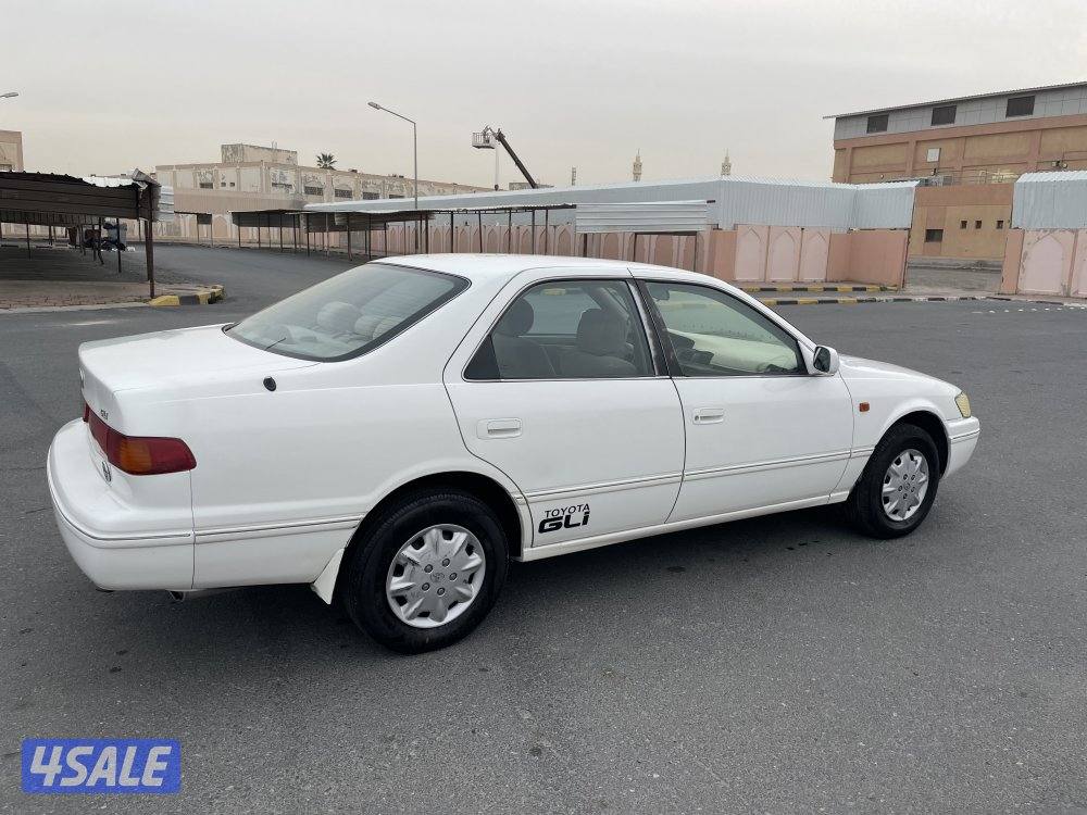 كامري 2002 م قمه في النظافه5