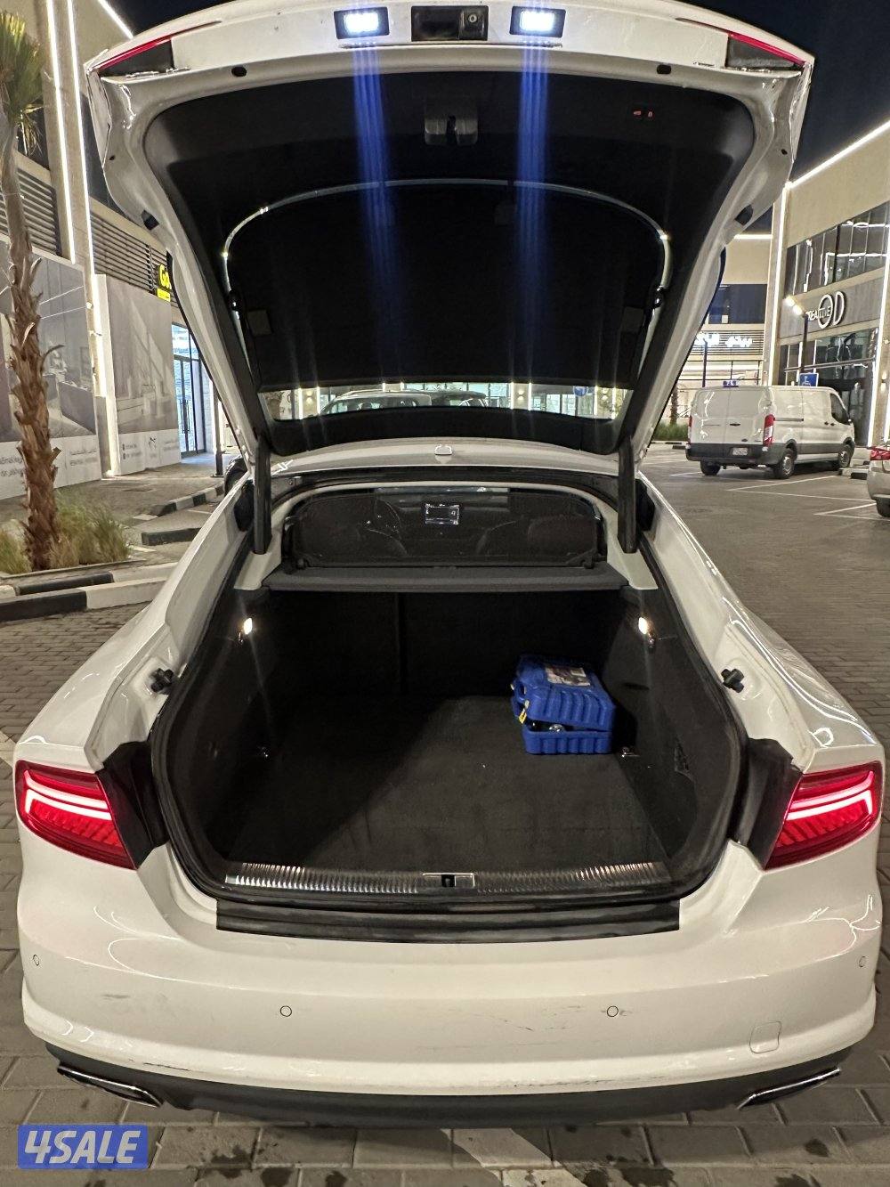 Audi A7 ، صبغ الوكاله9