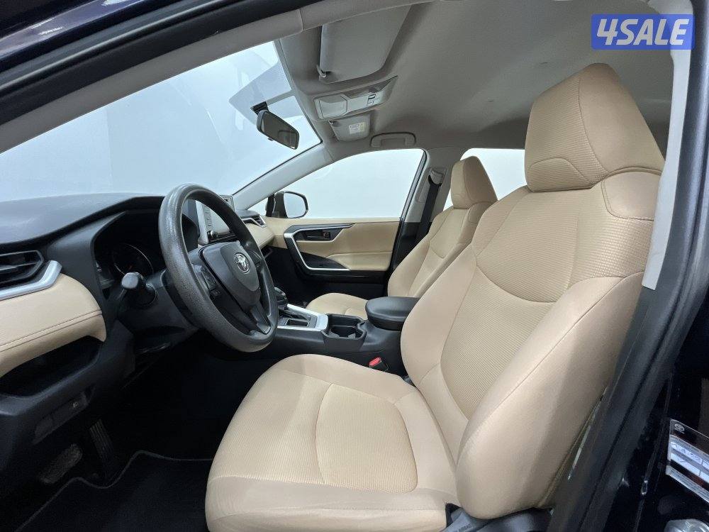 TOYOTA RAV401 4X2 STANDARD OPTION4