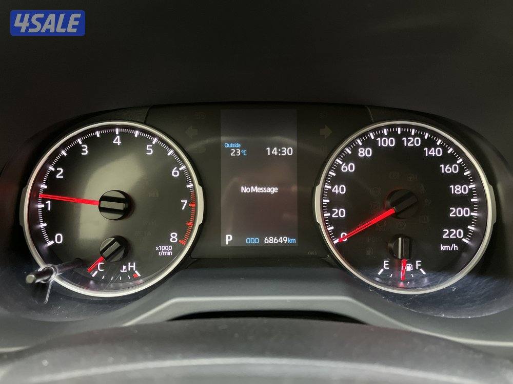 TOYOTA RAV401 4X2 STANDARD OPTION6