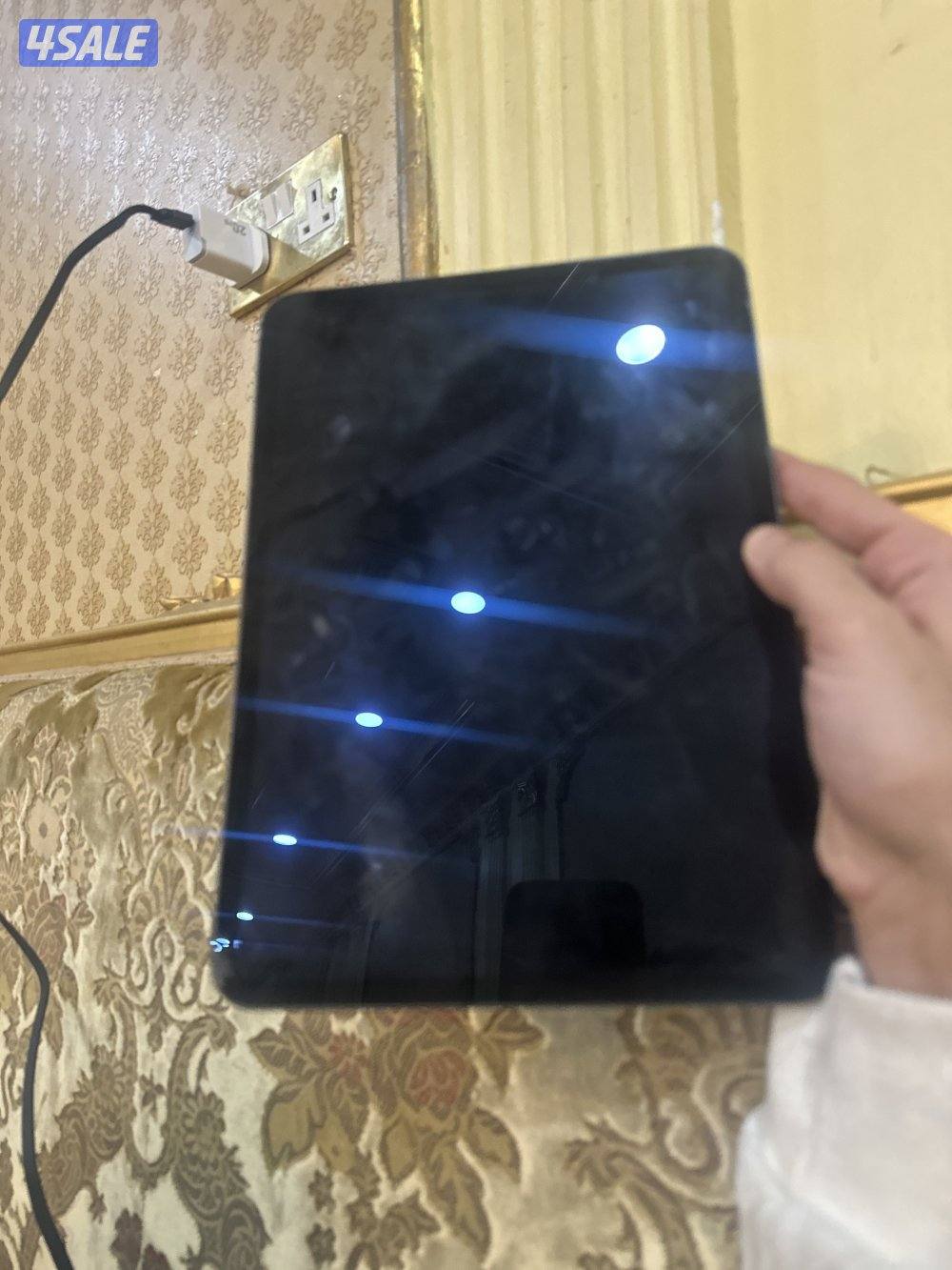 ايباد m5 265 قيقا. وتساب تسع سبعه تسعه صفر سته واحد ثلاثه سبعه3