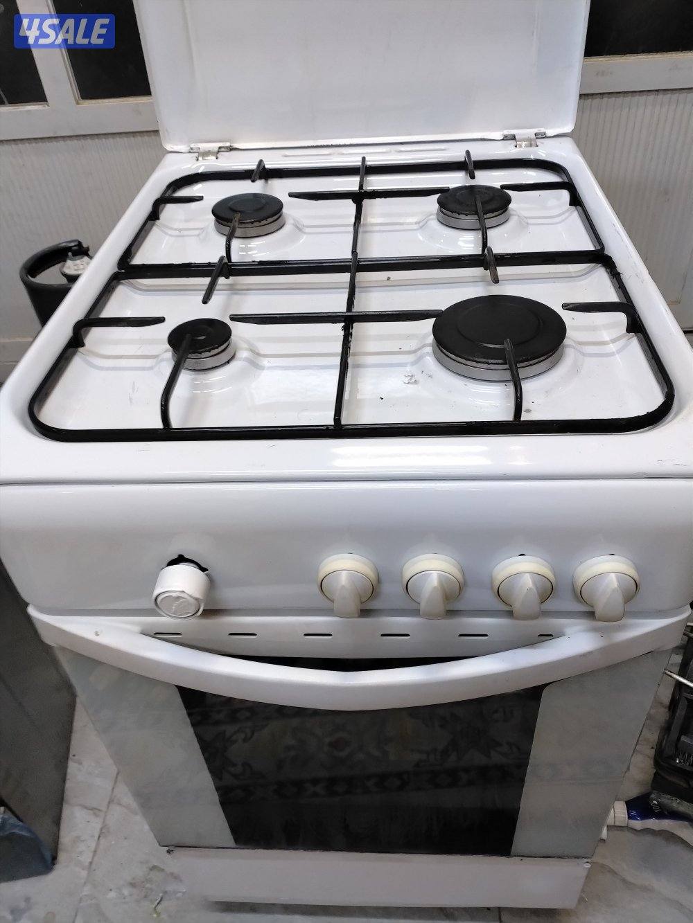 انديست إيطالي 4 عيون نار زرقا باب محكم غطاء صاج شرط الفحص ونظافة الجدي0