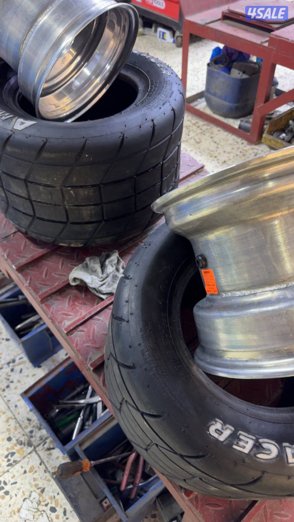 American racer معه تواير Dwt للبيع1