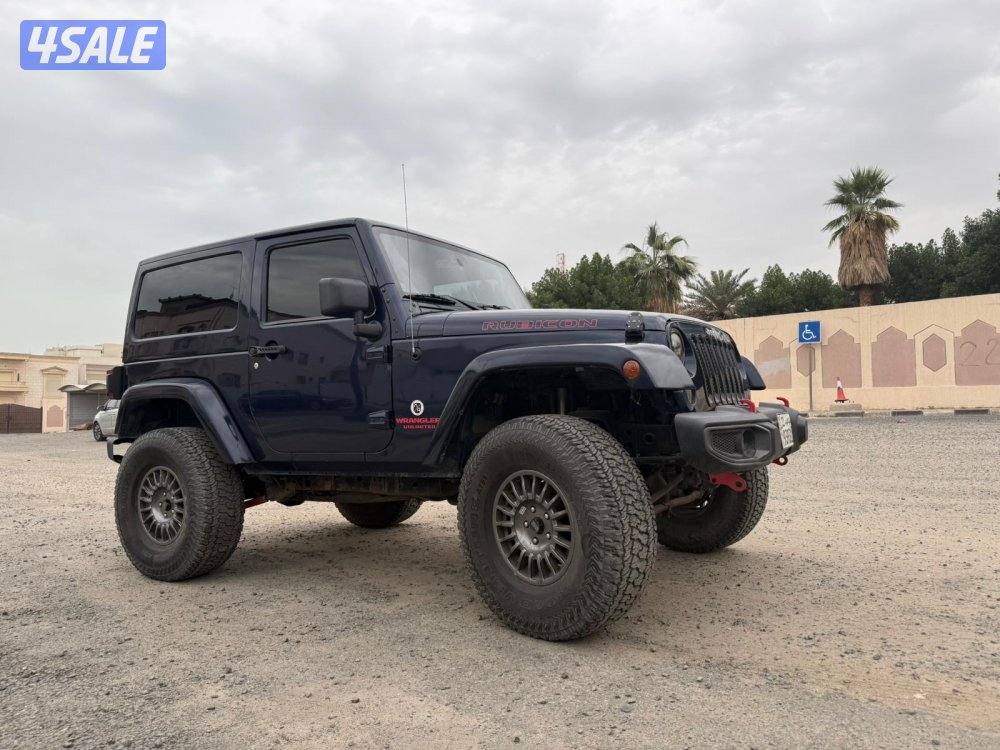 للبيع رانقلر روبيكون 2013 قير عادي 6 غيار مع إضافات عديده1