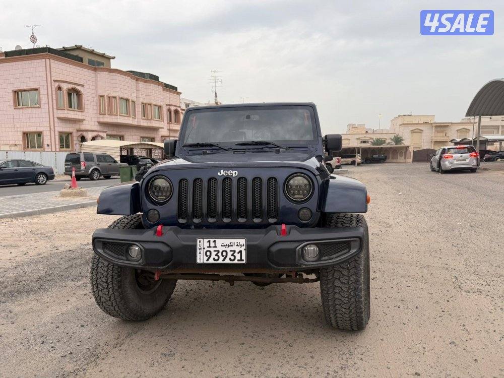 للبيع رانقلر روبيكون 2013 قير عادي 6 غيار مع إضافات عديده2