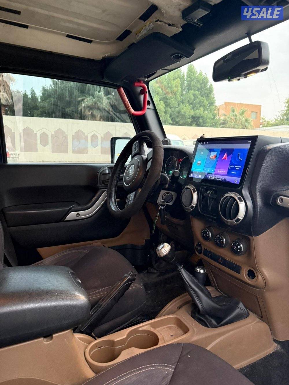 للبيع رانقلر روبيكون 2013 قير عادي 6 غيار مع إضافات عديده4