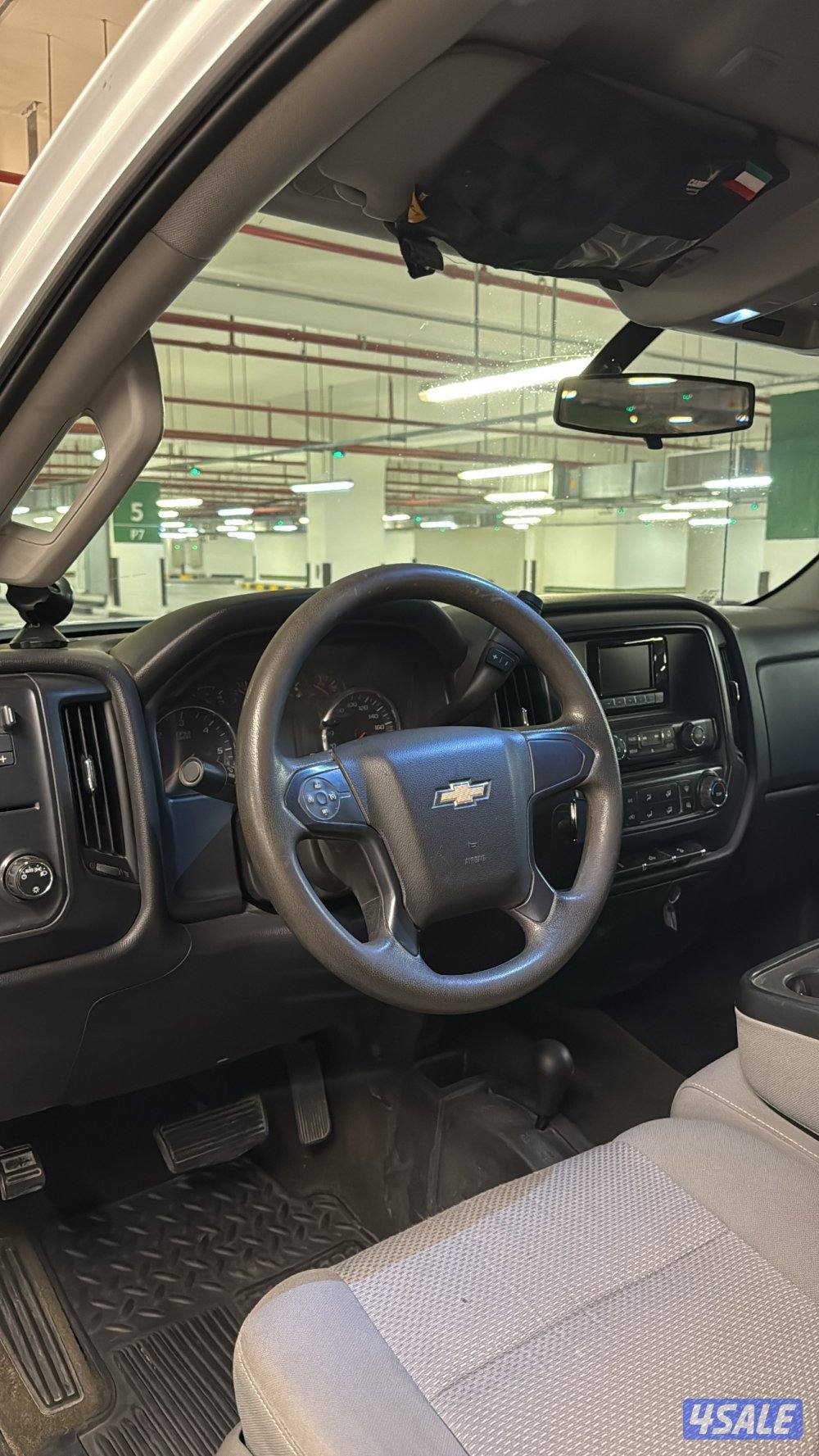 للبيع سلفرادو HD دبل ارضي موديل 2015 ماشي 200 الف صبغ قطعتين6