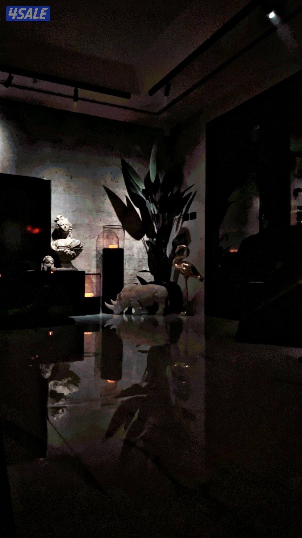 شقة بمجمع الوفرة تتكون ثلاث غرف ماستر وغرفة عامل بلكونتين اطلاله بحرية11